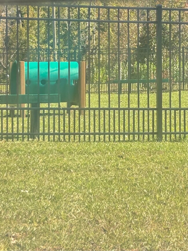 Building Photo - 284 Myrtle Mdws Dr