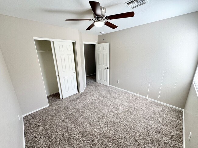 Building Photo - Remodeled 5 Bedroom/3 Bath Home. Upgraded Flooring & Kitchen!