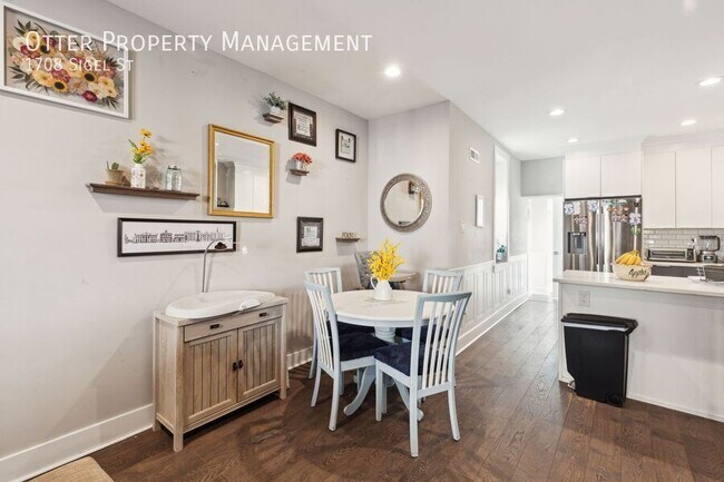 Building Photo - 1708 Sigel St