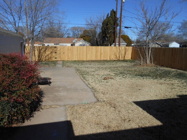 Building Photo - 2614 31st St