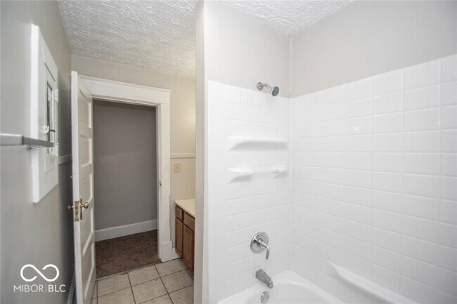 Building Photo - 1543 W Ohio St
