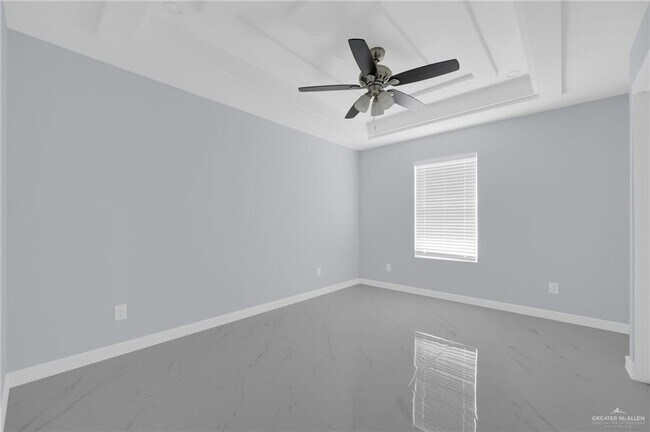 Building Photo - 1620 El Camino Dr