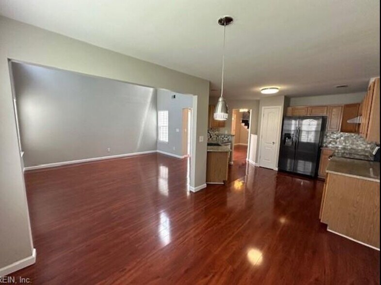Building Photo - 4404 Glen Ellert Ct