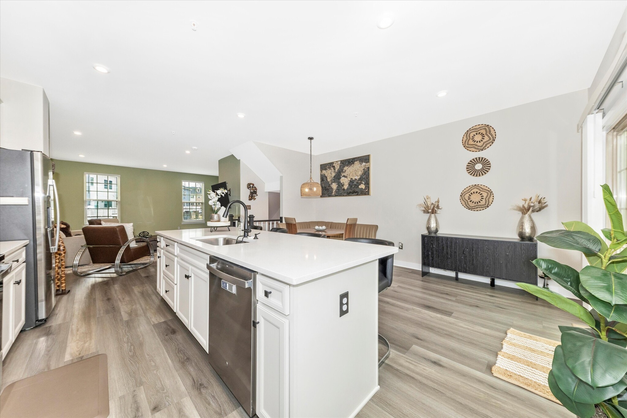 Building Photo - 166 Drydock Way