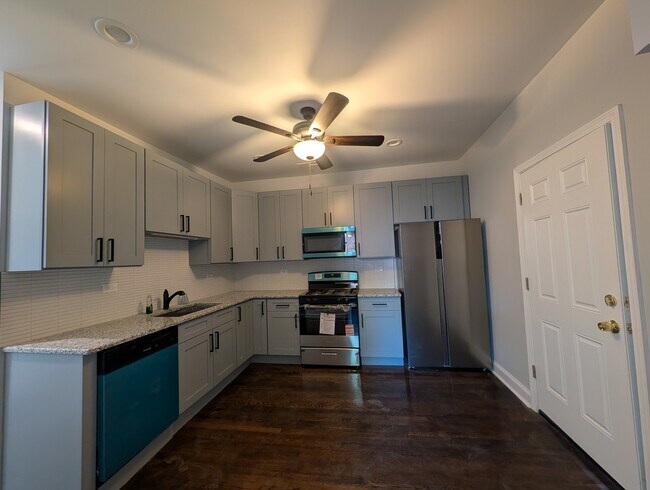 Building Photo - 148 W 117th St