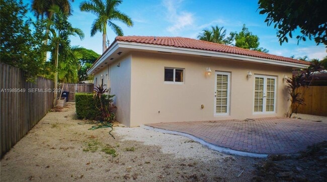 Building Photo - 7048 SW 83rd Ct