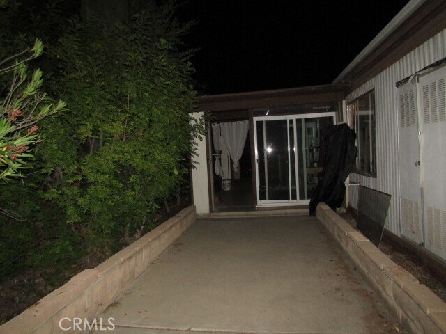 Building Photo - 23057 Big Tee Dr