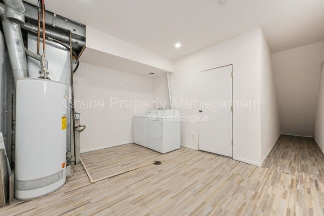 Building Photo - 8165 S Fillmore Way