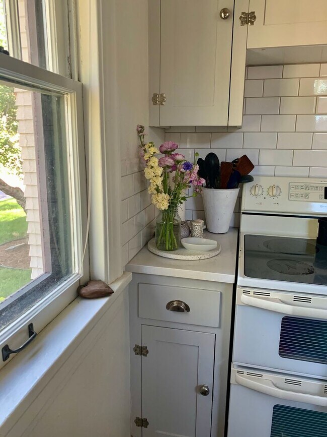 Building Photo - Charming 3 Bed, 2 Bath Craftsman in Missoula’s Coveted University Area