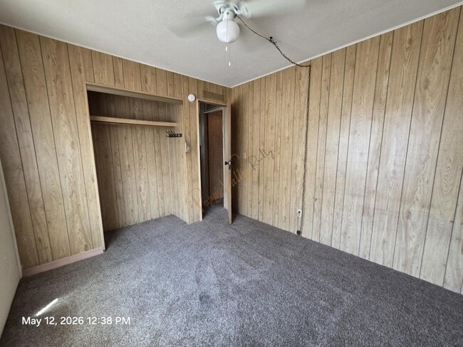 Building Photo - 2110 Balboa Dr