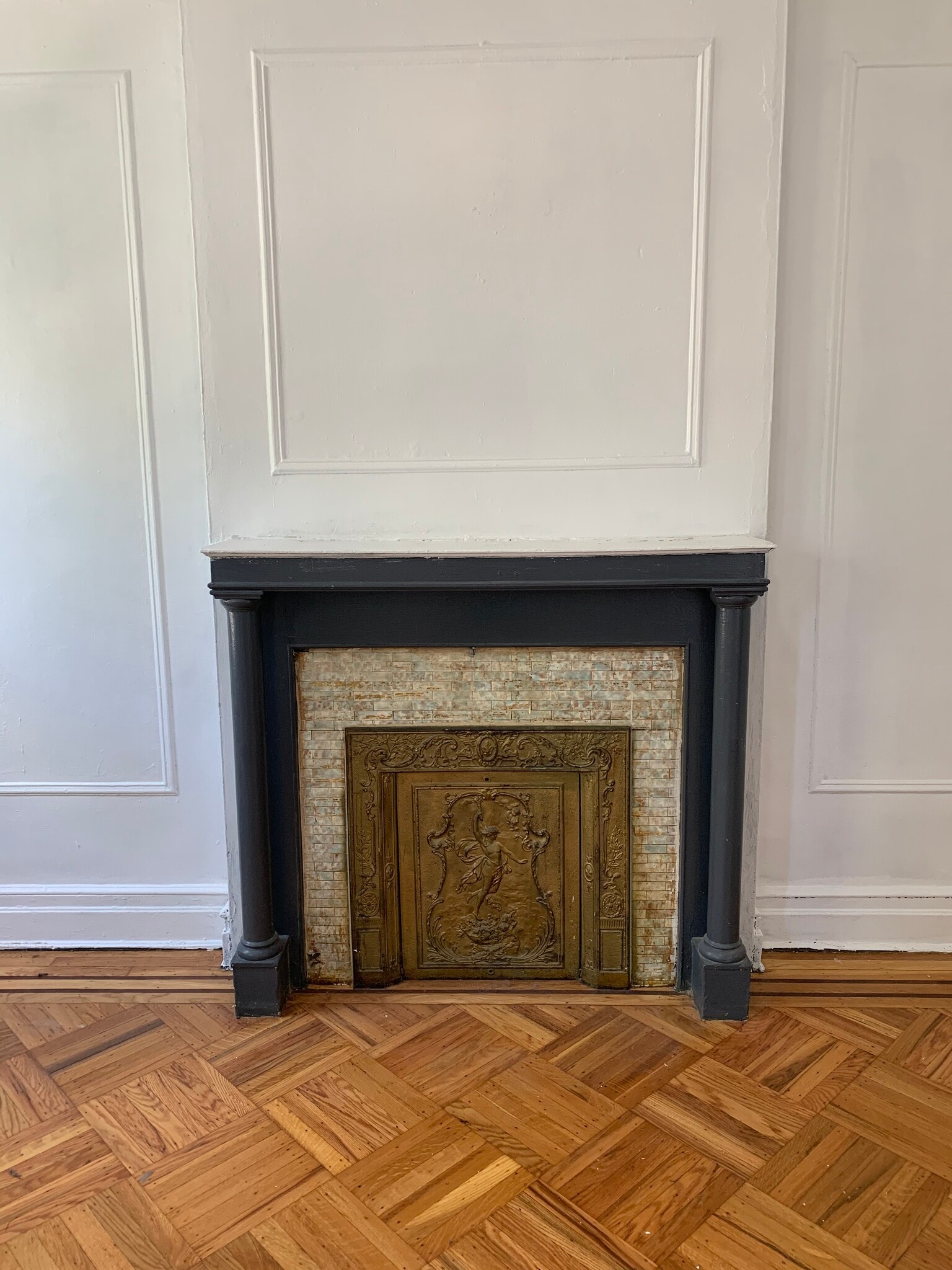 Building Photo - 366 E 28th St