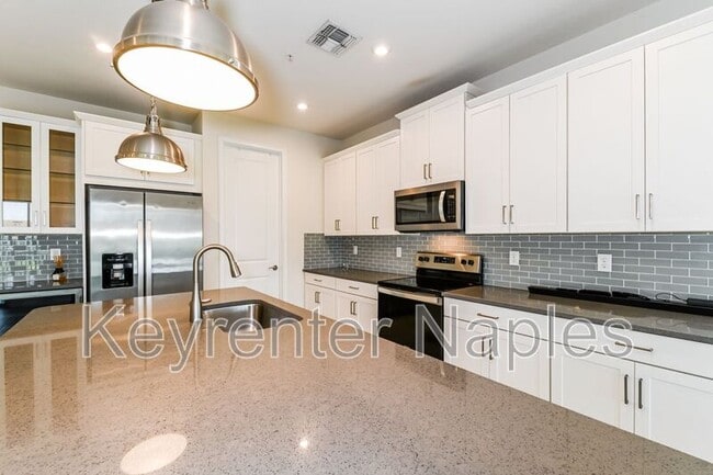 Building Photo - 4721 Arboretum Cir
