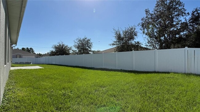 Building Photo - 2129 Hibiscus Pl