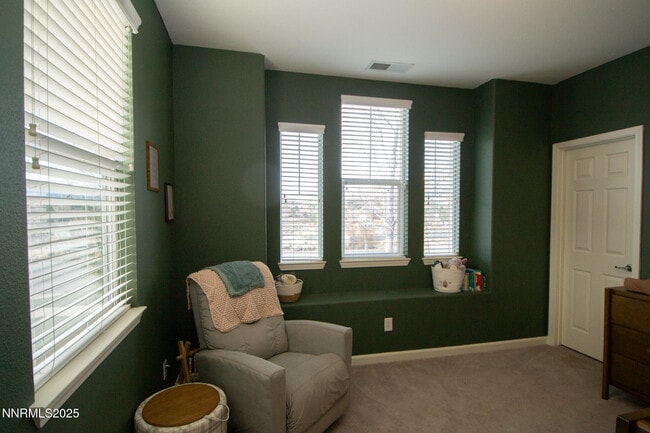 Building Photo - 1056 Crown View Dr