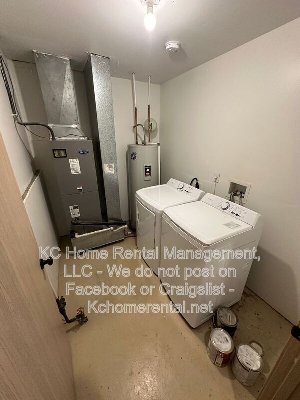 Building Photo - 8710 N Cleveland Ave