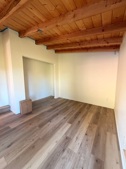 Building Photo - 10120 S Ponderosa Way