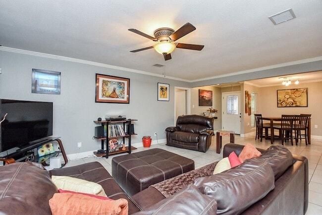 Building Photo - 1918 Quail Grove Ln