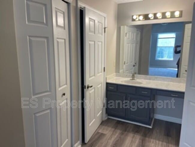 Building Photo - 933 Washington Cove Way