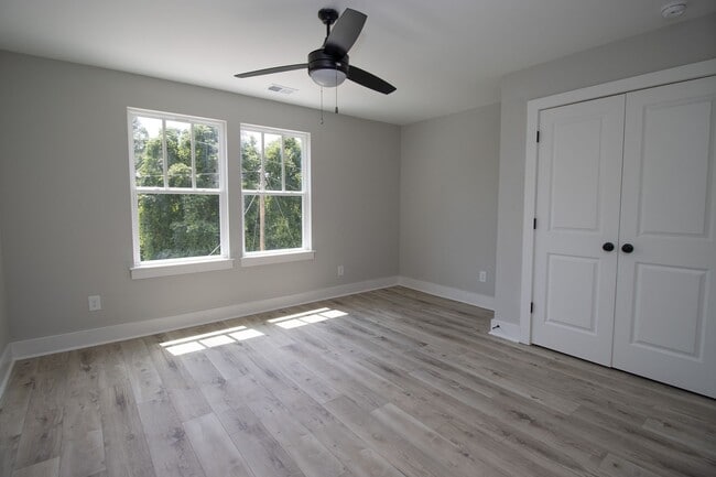 Building Photo - Pick Your Neighbors! Brand-New 3 Bed, 3 Ba...