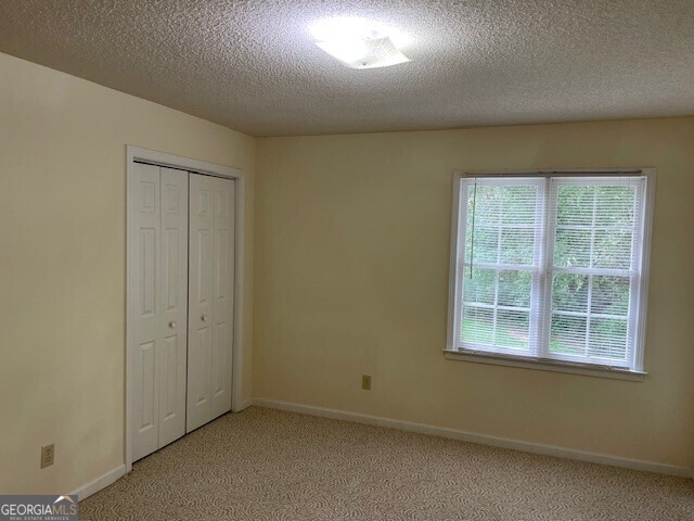 Building Photo - 110 Heritage Ct