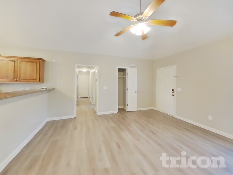 Building Photo - 414 Niagra Ln