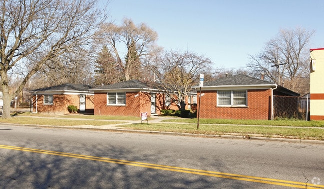 Primary Photo - 11018-11024 Hayes St