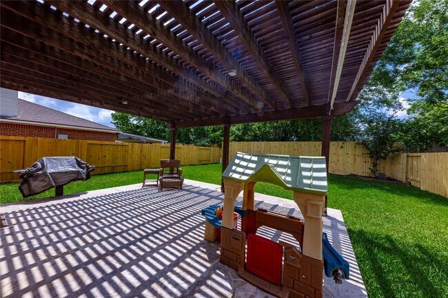 Building Photo - 13907 Bonnetbriar Ln