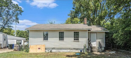 Building Photo - 2028 Lee Terrace SW