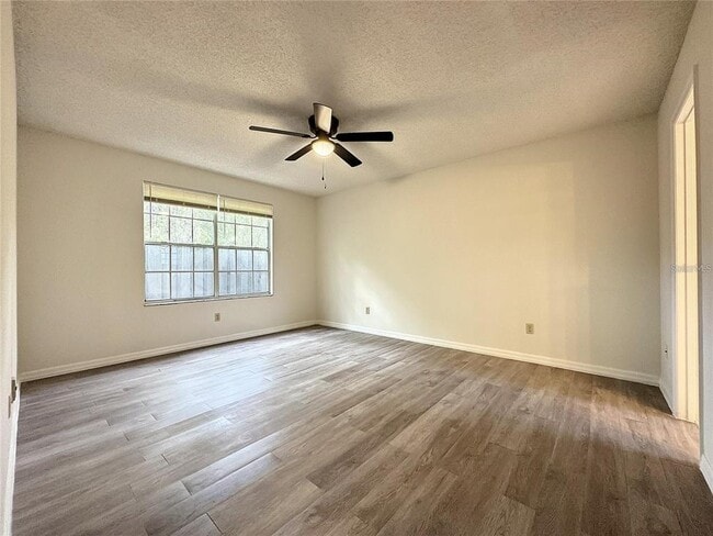 Building Photo - 2717 N Poinciana Blvd
