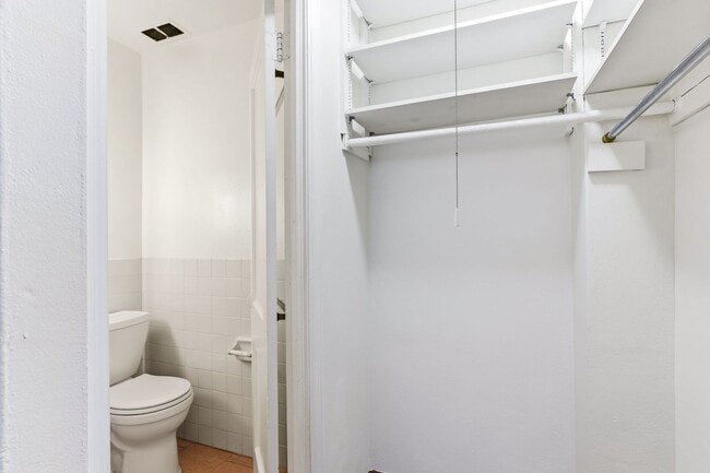 Building Photo - 1171/1173 Raymond Avenue