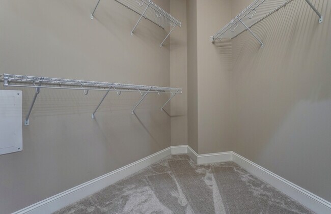 Walk-in closet - 2335 Sylvia Court