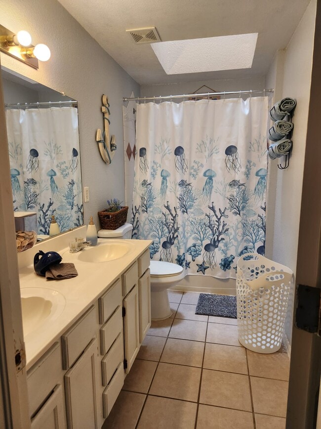 Building Photo - 3029 Tierra Salada Dr