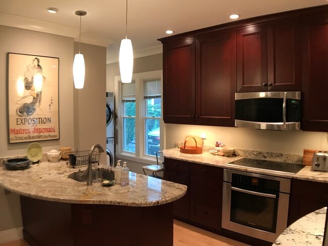 Building Photo - 20 Washburn Ave