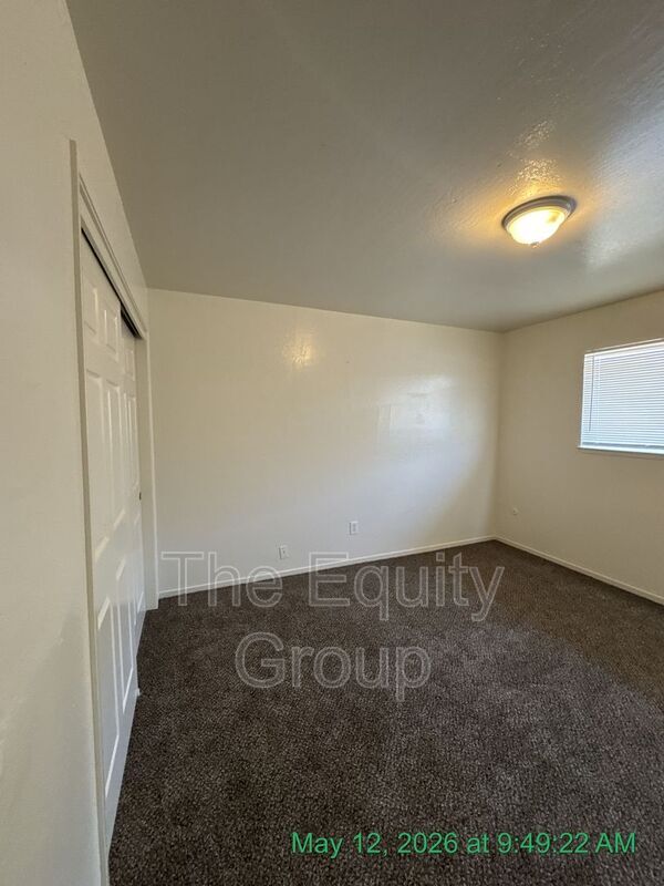 Building Photo - 806 S Court St
