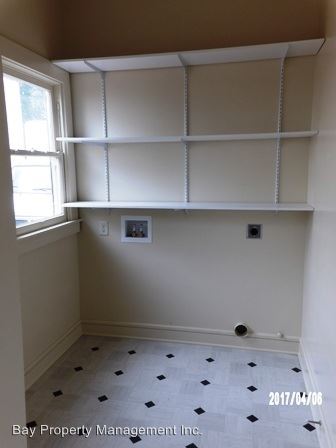 Building Photo - 138 Pine St