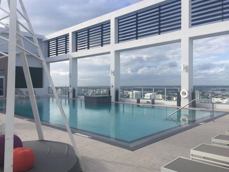 Building Photo - 151 SE 1st St