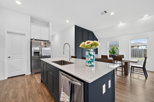 Building Photo - 29402 Amber Pne Ct