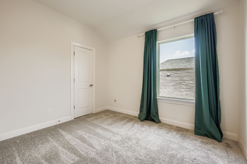 Building Photo - 497 Purple Heart Dr