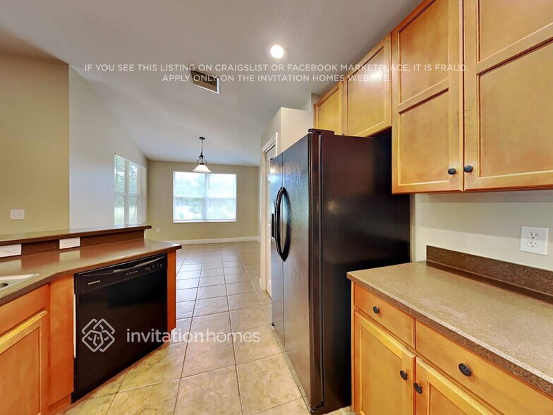 Building Photo - 5530 S Sparrow Hawk Ct