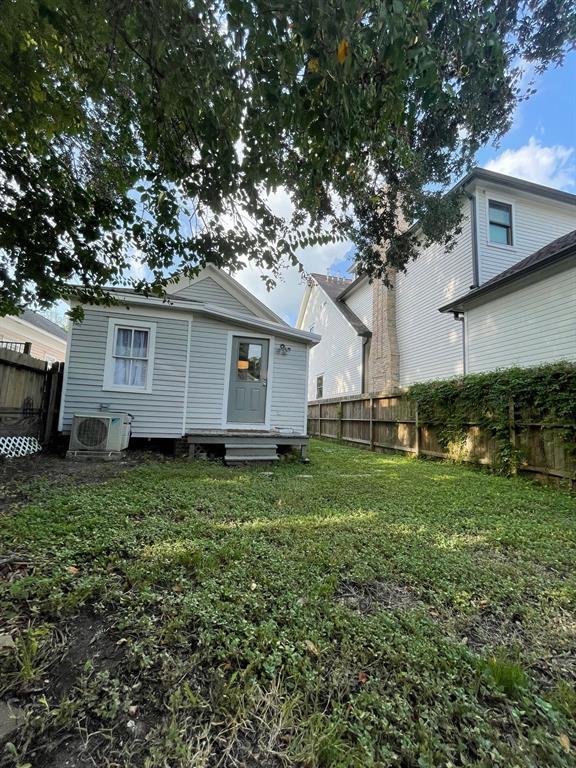 Building Photo - 2011 Decatur St