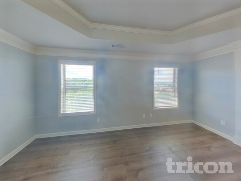 Building Photo - 7064 Demeter Dr
