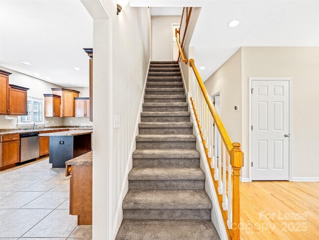 Building Photo - 51 Driftstone Cir