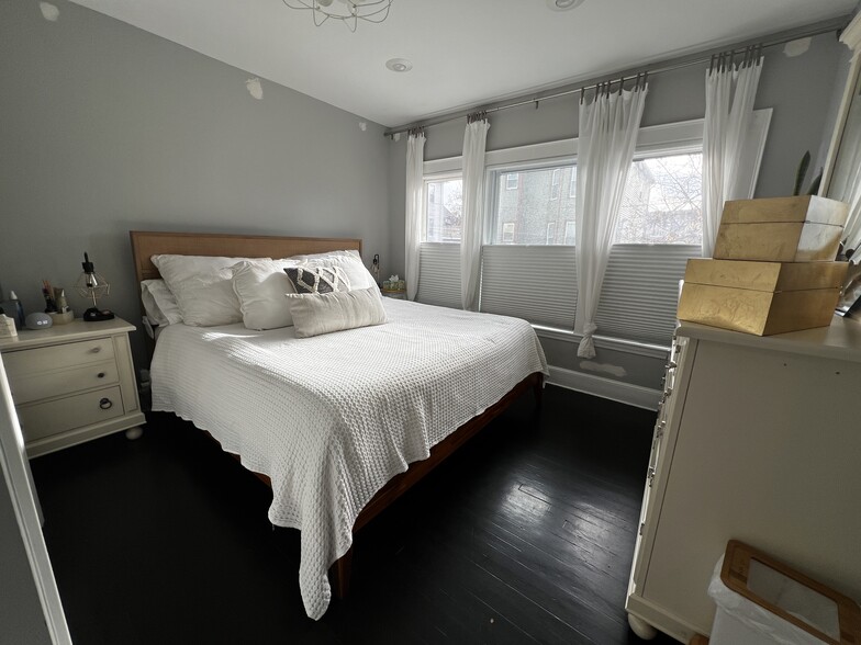 Room Not Currently Available - 81 Morton Ave