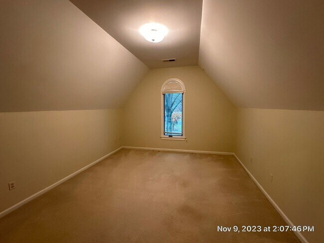 Building Photo - Collierville Home NOW Available on the Gol...