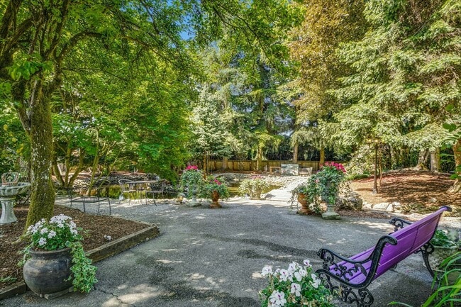 Building Photo - Luxury Estate Compound in Woodinville