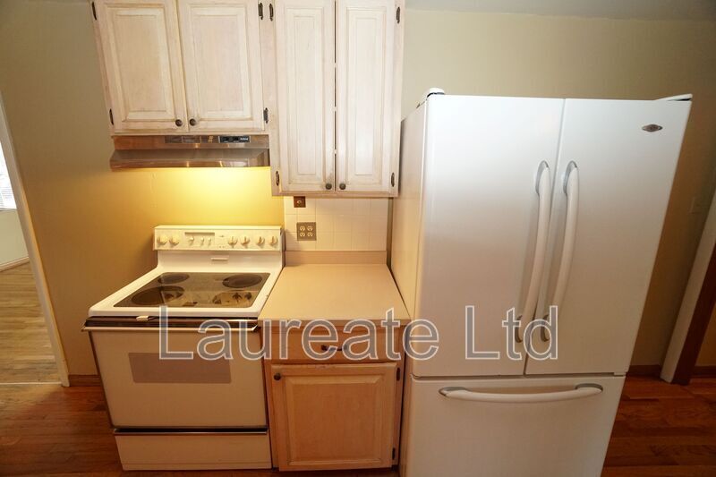 Building Photo - 1155 Eudora St