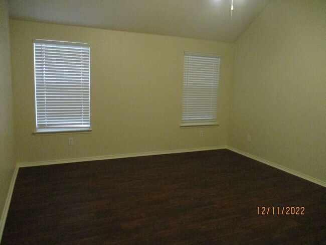 Building Photo - 5144 Waterview Ct