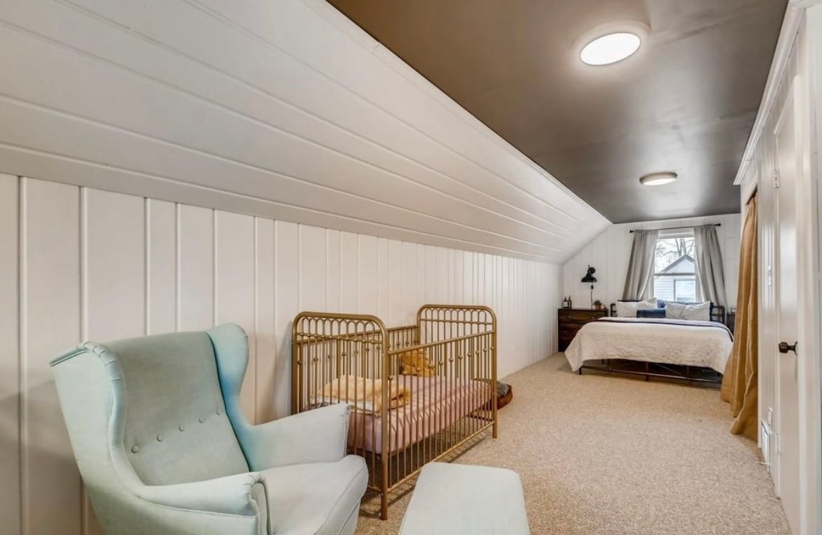 Building Photo - 1713 Laurie Rd E