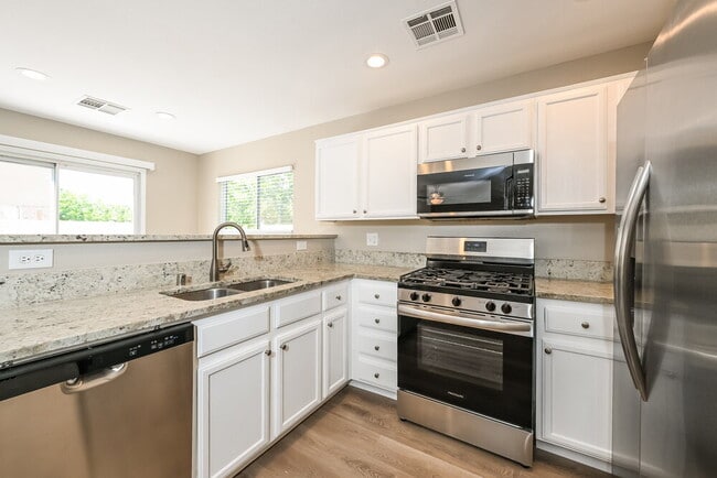 Building Photo - 10571 Alondra Peak St