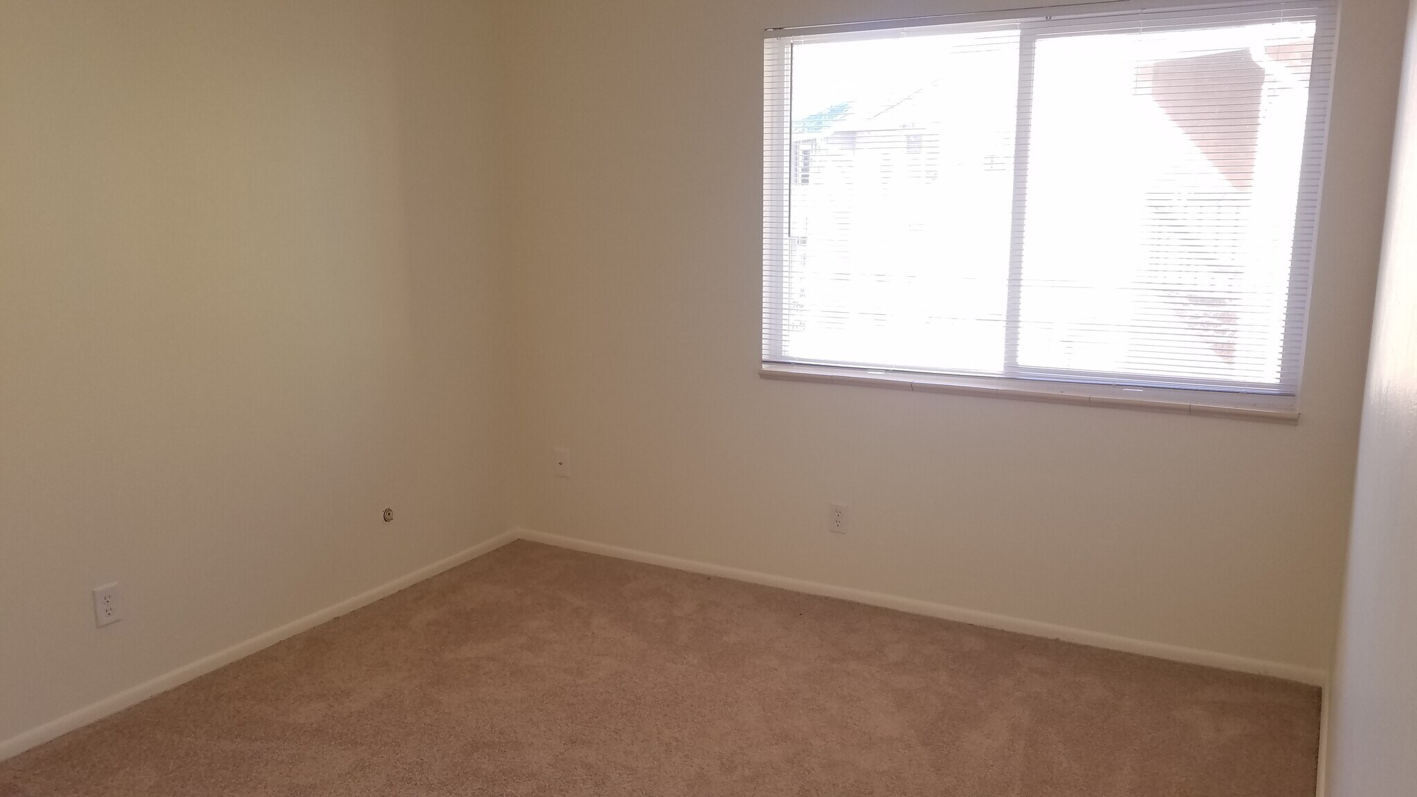 Building Photo - 1708 Sawyer Way